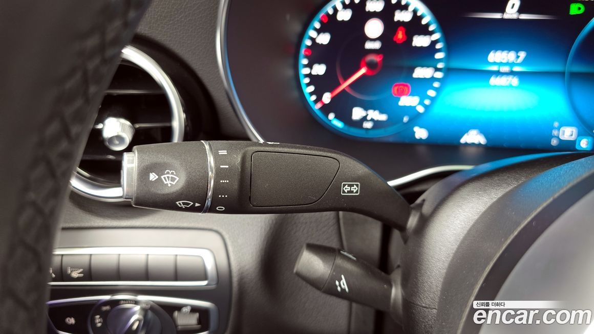 Mercedes-Benz C-Class 2020
