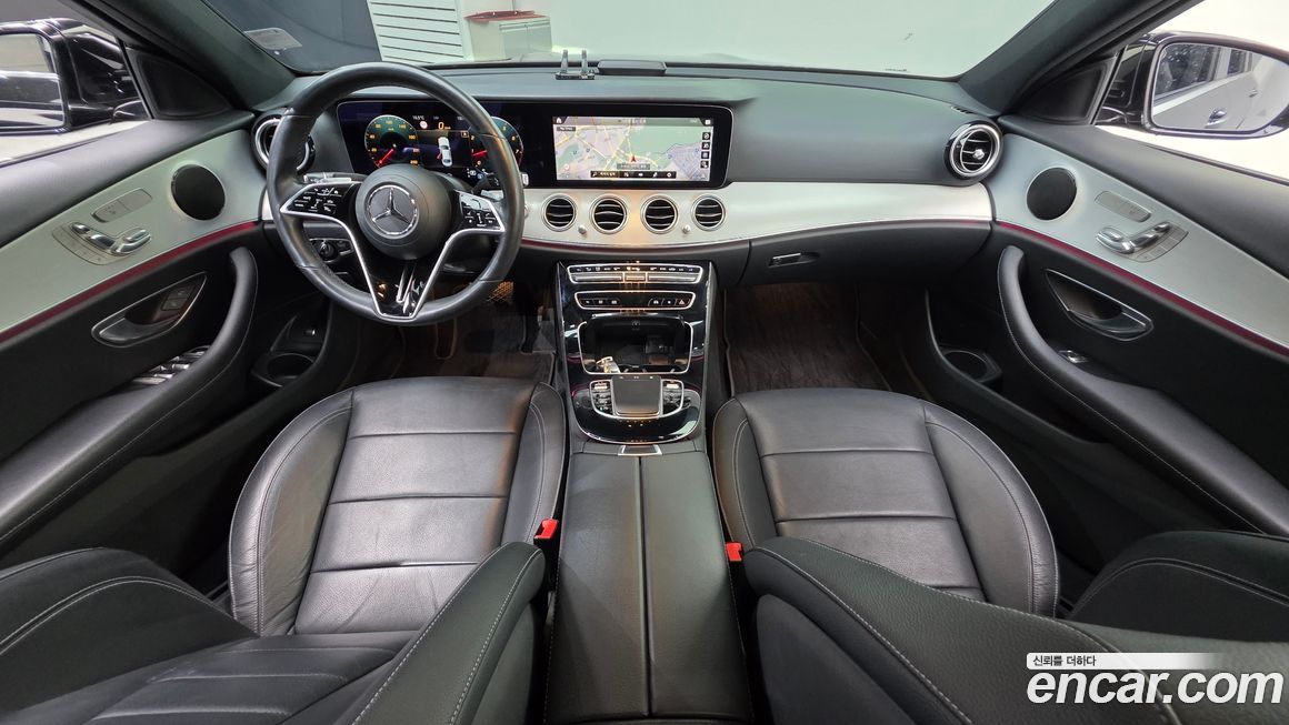Mercedes-Benz E-Class 2021