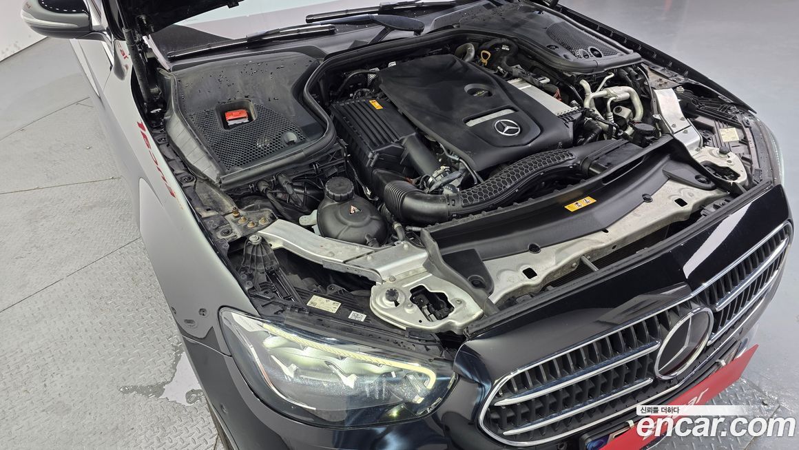 Mercedes-Benz E-Class 2021