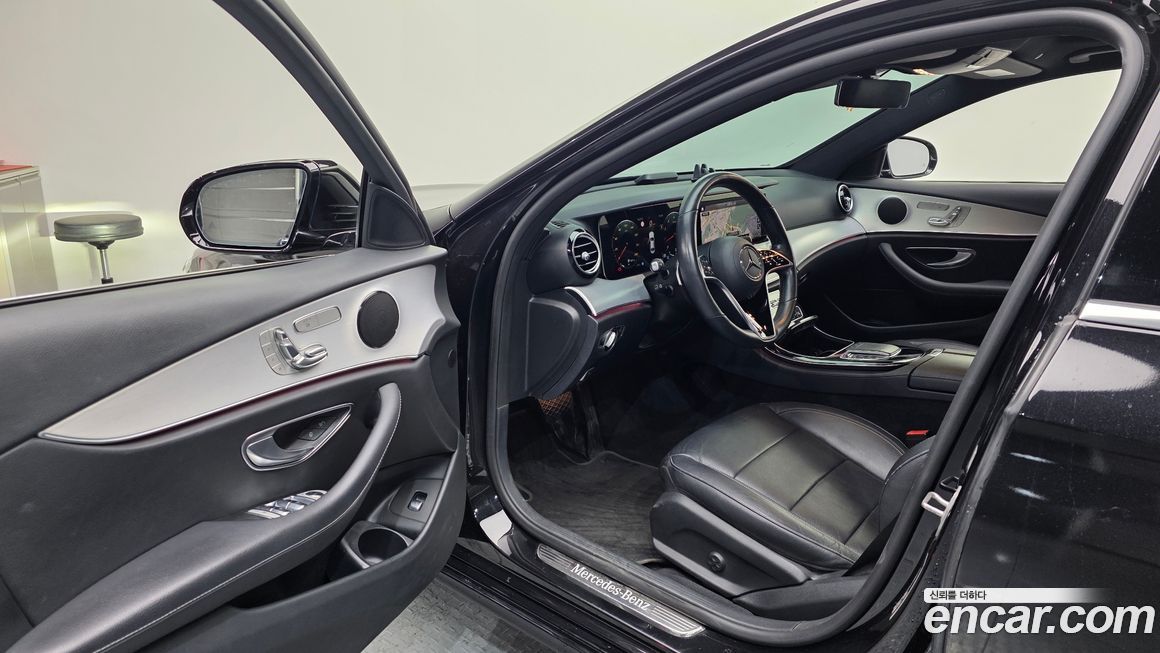Mercedes-Benz E-Class 2021
