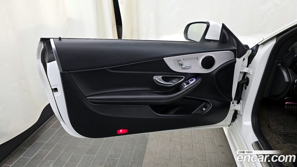 Mercedes-Benz C-Class 2020