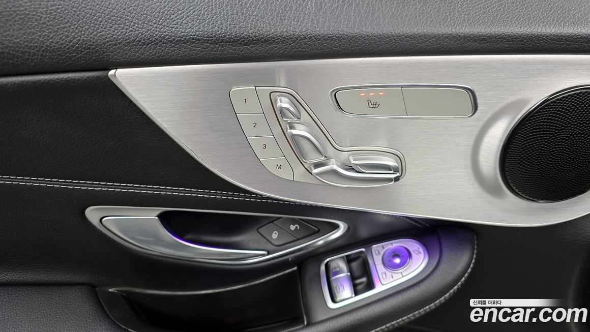 Mercedes-Benz C-Class 2020