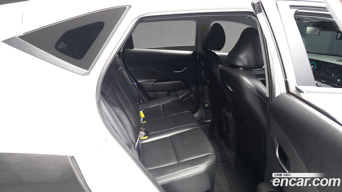 Hyundai Kona 2025