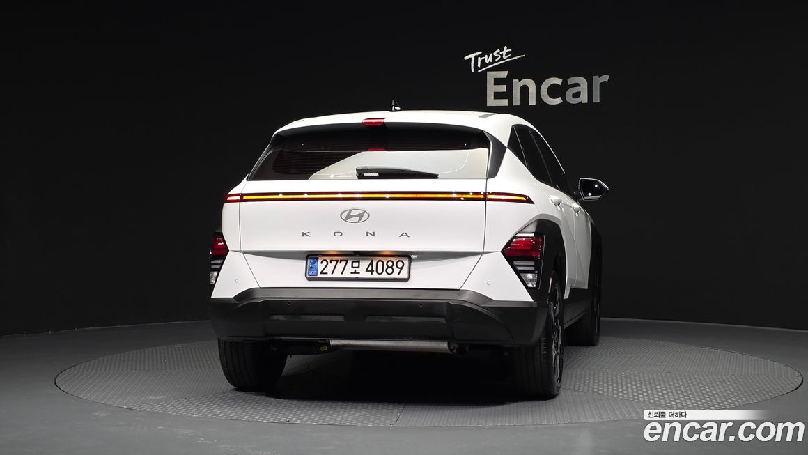 Hyundai Kona 2025