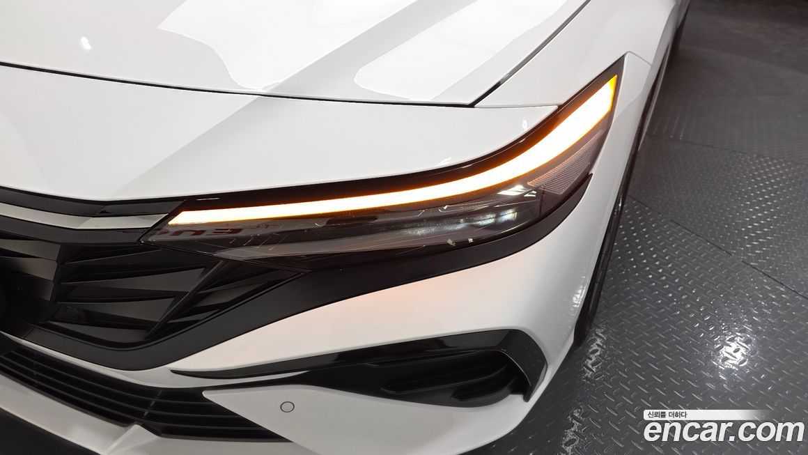 Hyundai AVANTE 2024