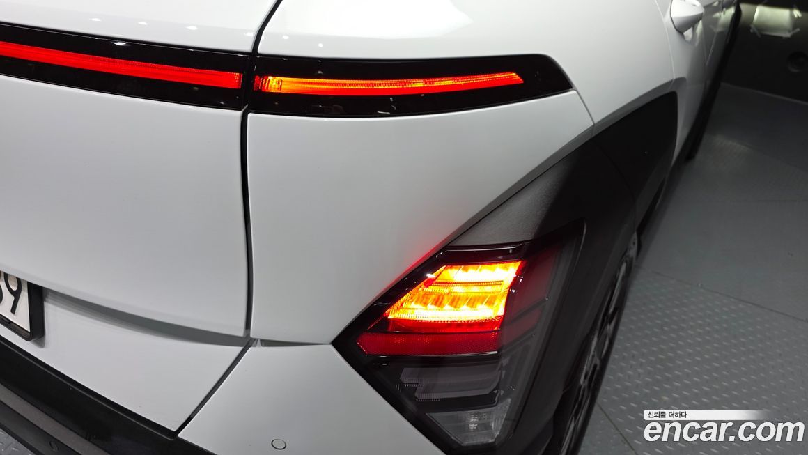 Hyundai Kona 2025