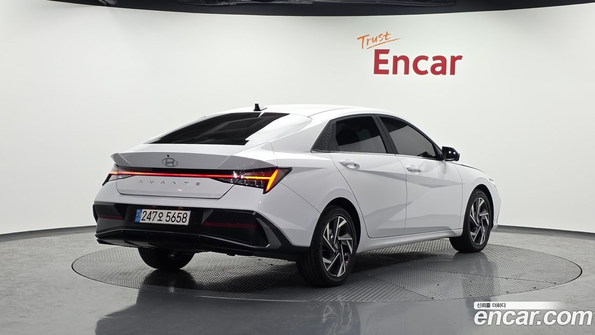 Hyundai AVANTE 2024