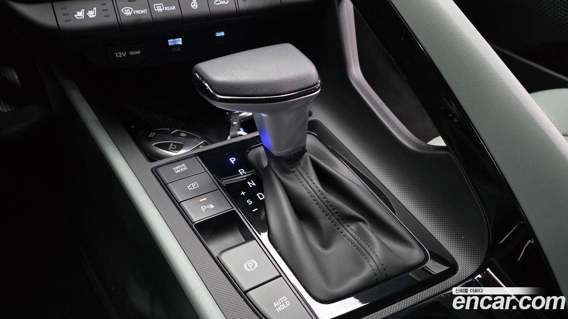 Hyundai AVANTE 2024