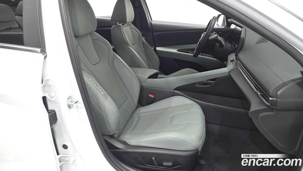 Hyundai AVANTE 2024