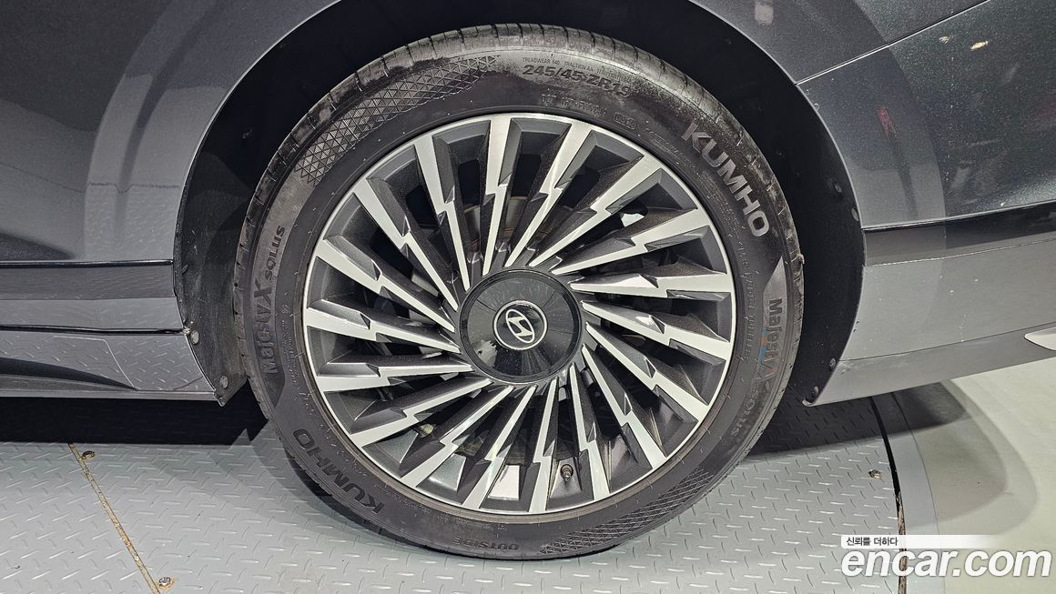 Hyundai Grandeur 2023