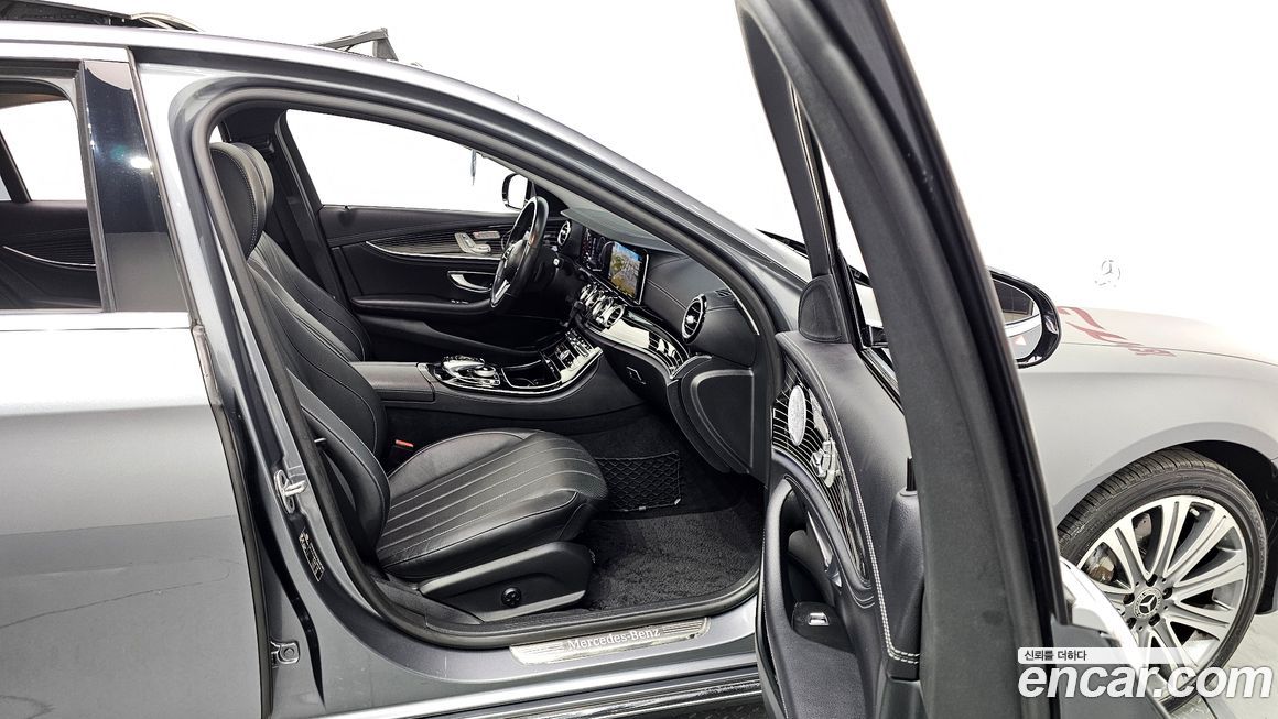 Mercedes-Benz E-Class 2020