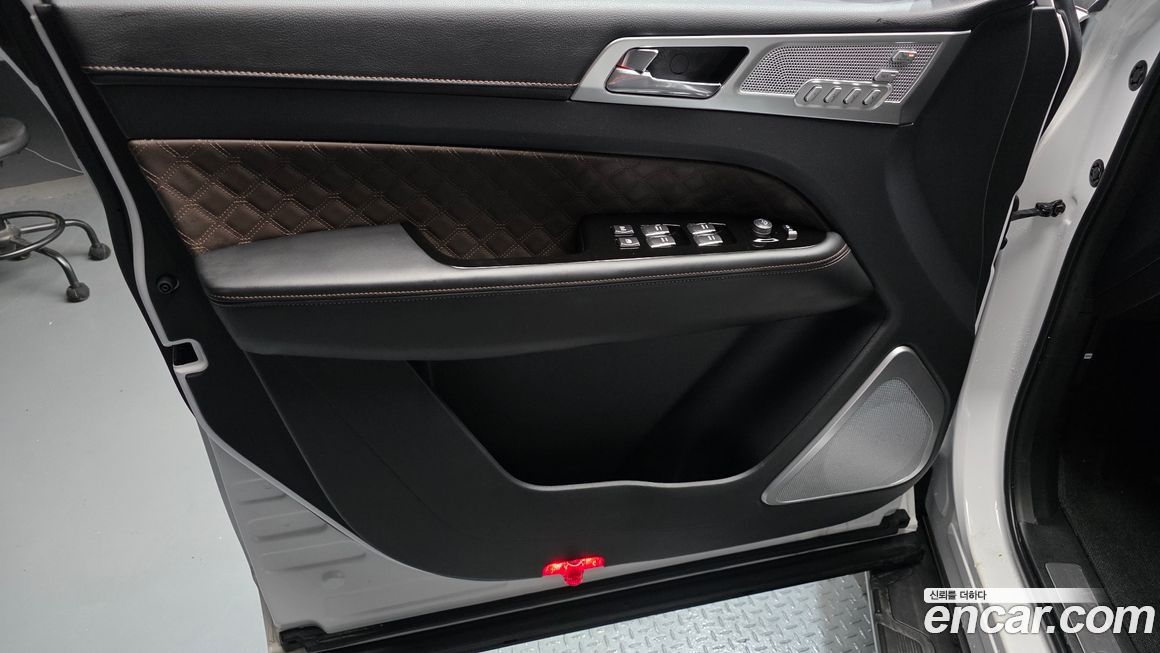 KG_Mobility_Ssangyong Rexton 2023