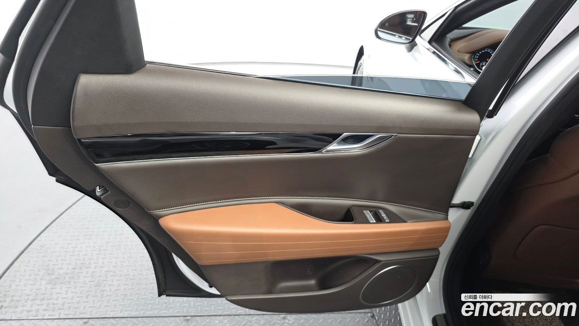 Genesis G80 2022