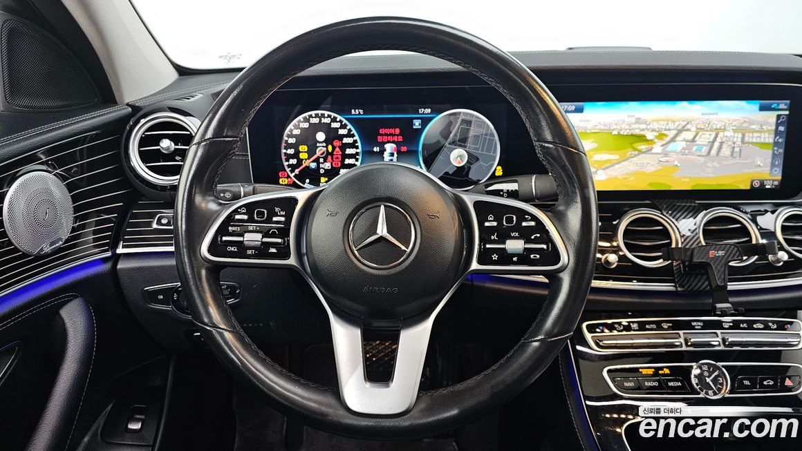 Mercedes-Benz E-Class 2020