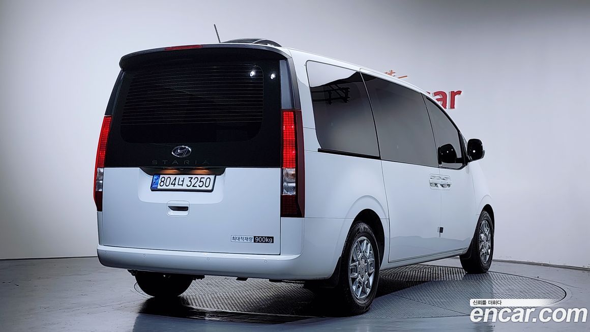Hyundai Staria 2023
