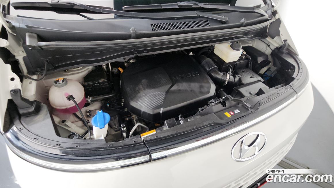 Hyundai Staria 2023