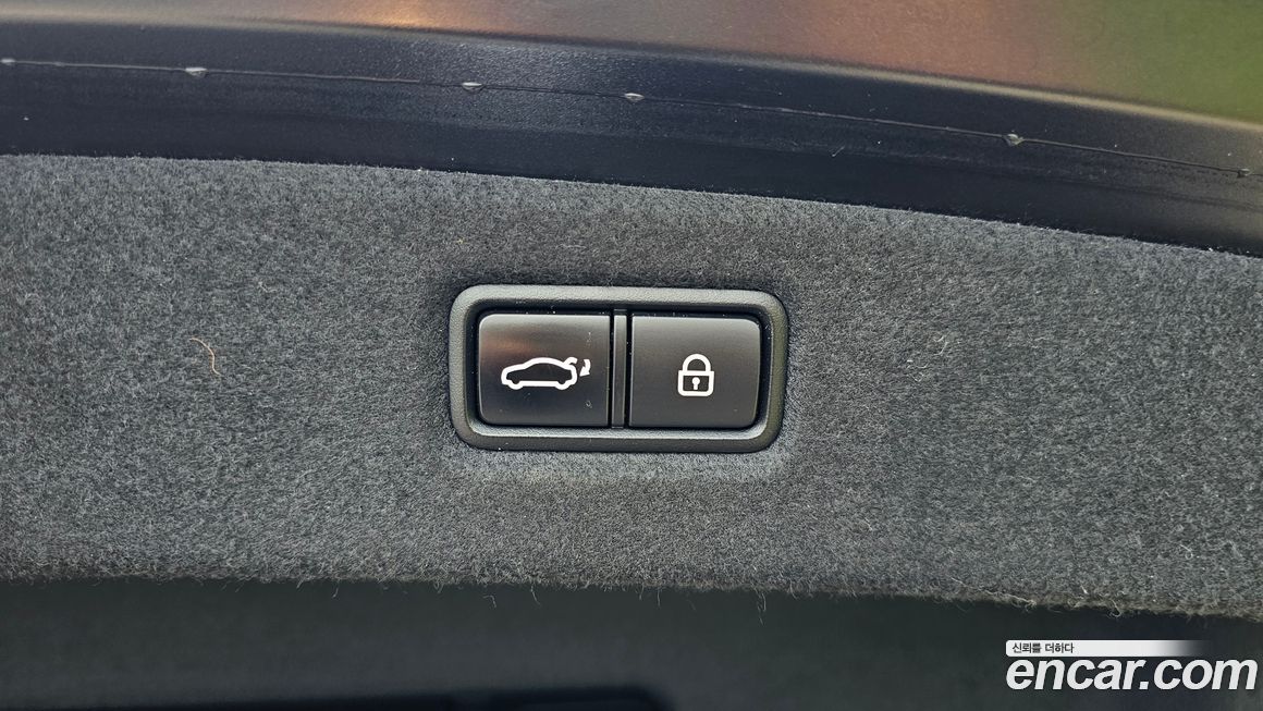 Genesis G90 2020