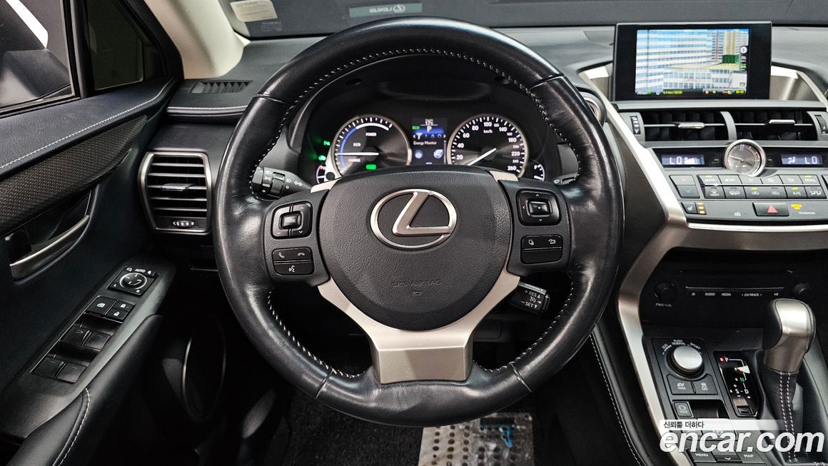 Lexus NX 2017