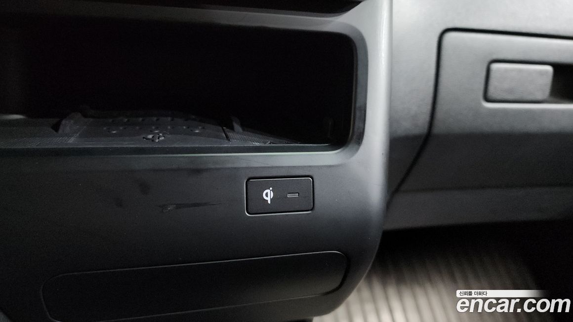 Hyundai Staria 2023