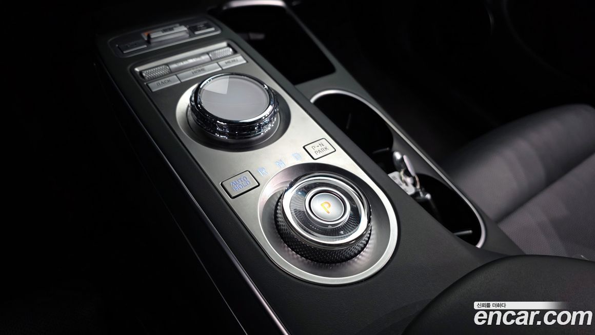 Genesis GV70 2021