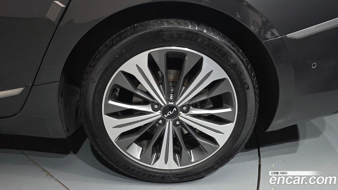 Kia K8 2023