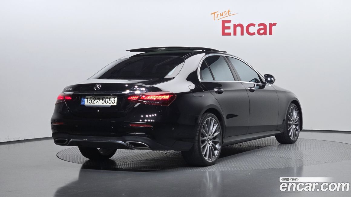 Mercedes-Benz E-Class 2021