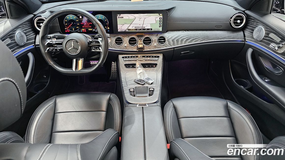 Mercedes-Benz E-Class 2021