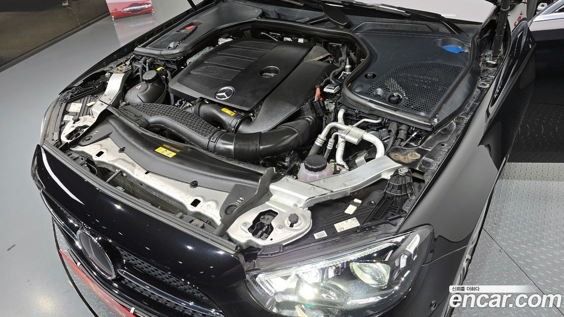 Mercedes-Benz E-Class 2021