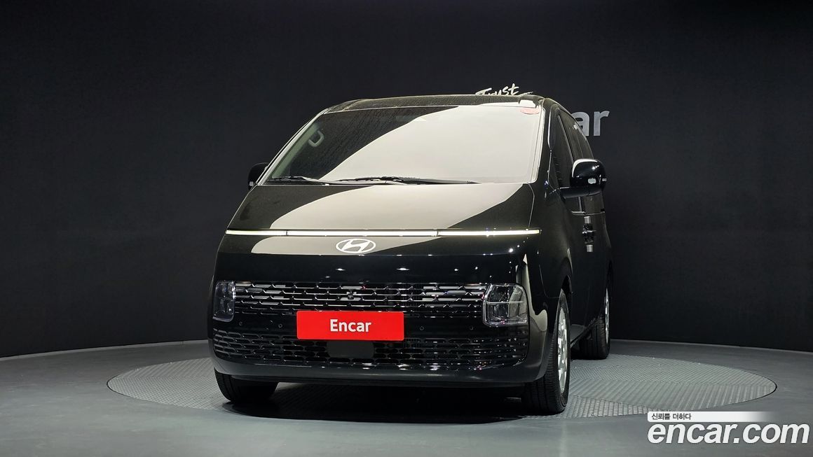 Hyundai Staria 2025