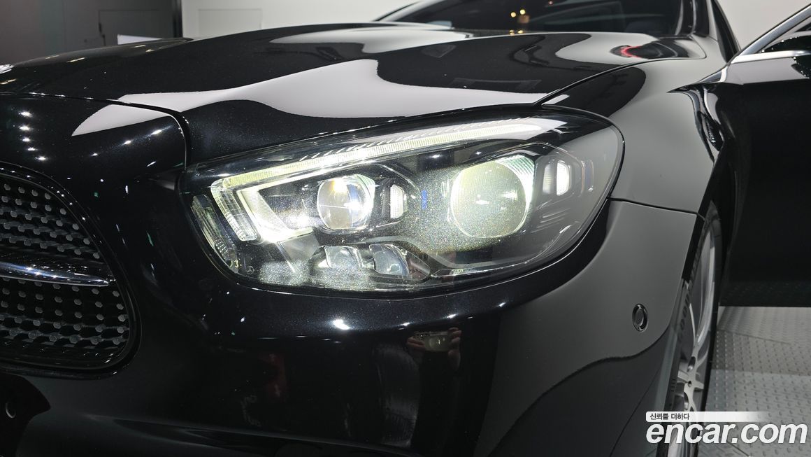 Mercedes-Benz E-Class 2021