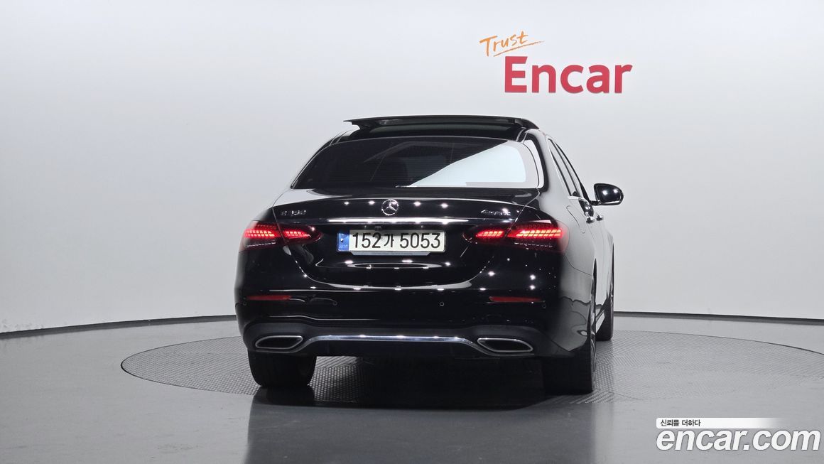 Mercedes-Benz E-Class 2021