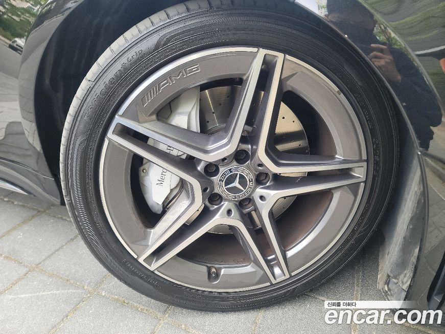 Mercedes-Benz CLS-Class 2019