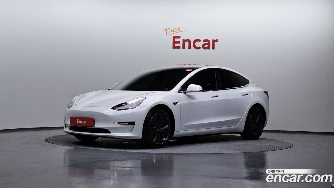 Tesla Model 3 2020