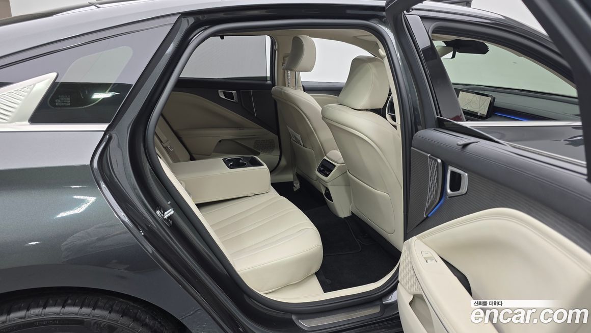 Kia K8 2025