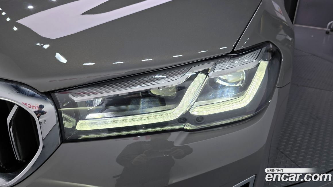 BMW 5-Series 2022