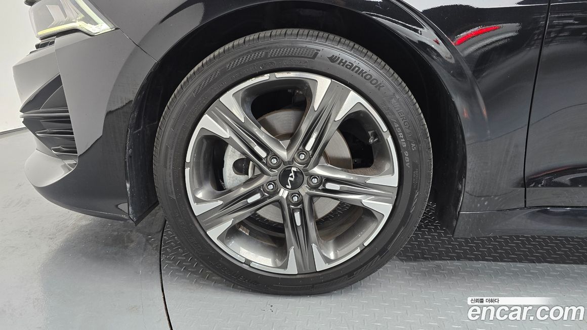 Kia K5 2023
