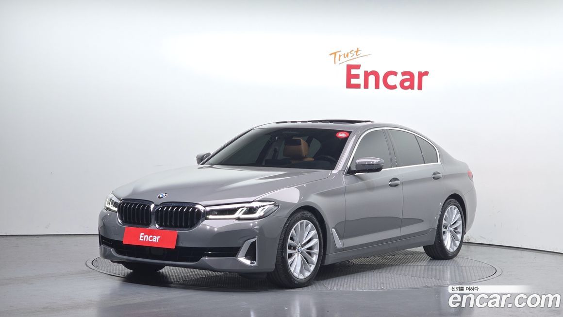 BMW 5-Series 2022