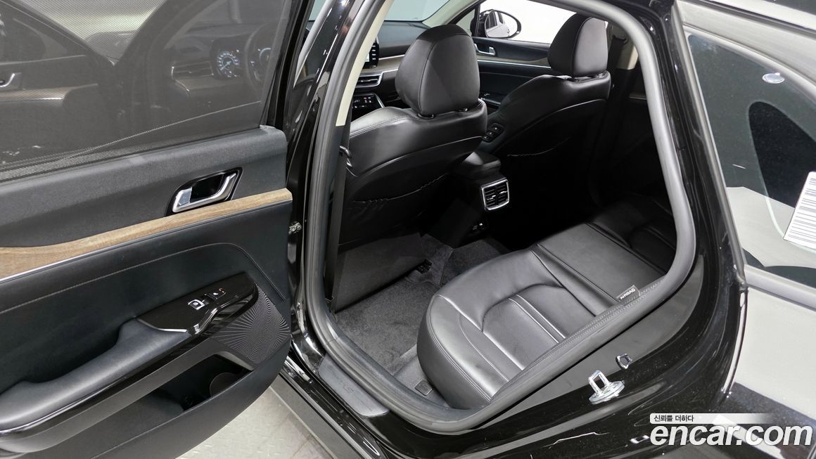 Kia K5 2023