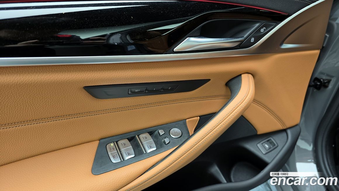 BMW 5-Series 2022