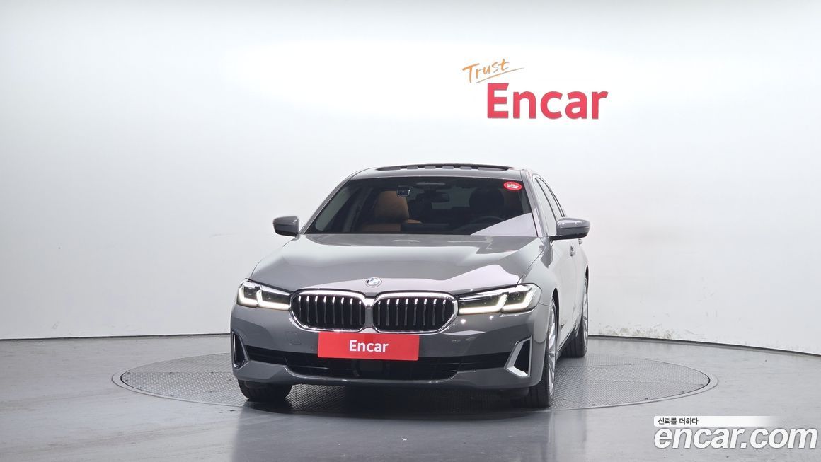 BMW 5-Series 2022