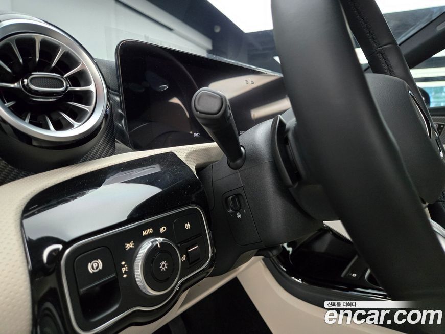 Mercedes-Benz A-Class 2025