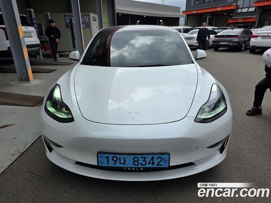 Tesla Model 3 2022