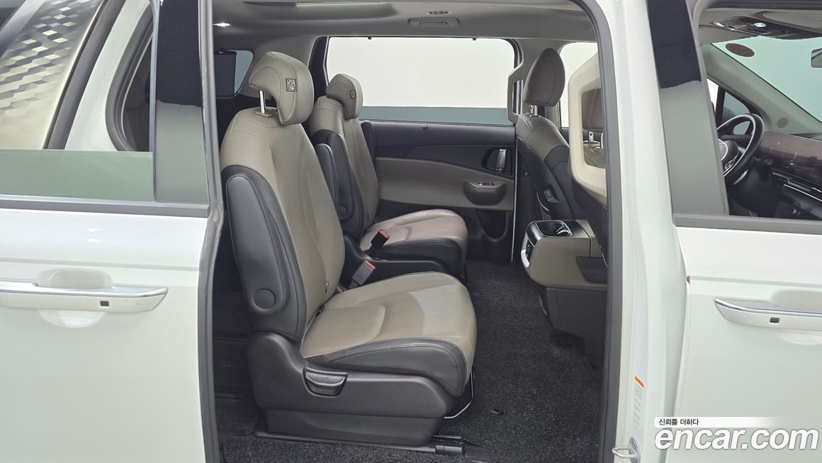 Kia Canival 2025