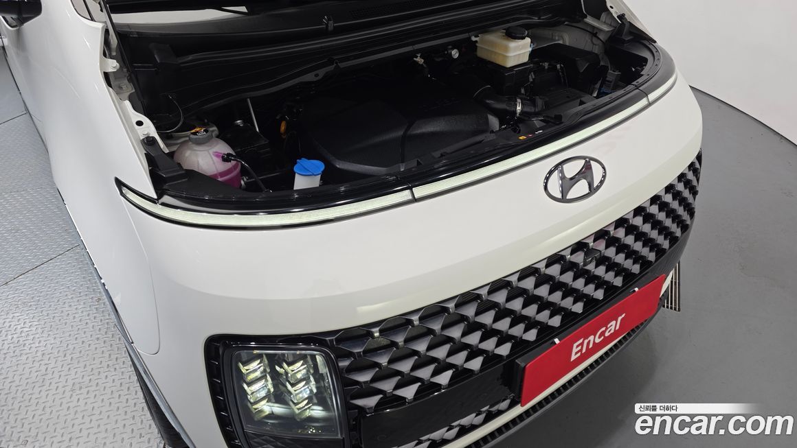 Hyundai Staria 2022