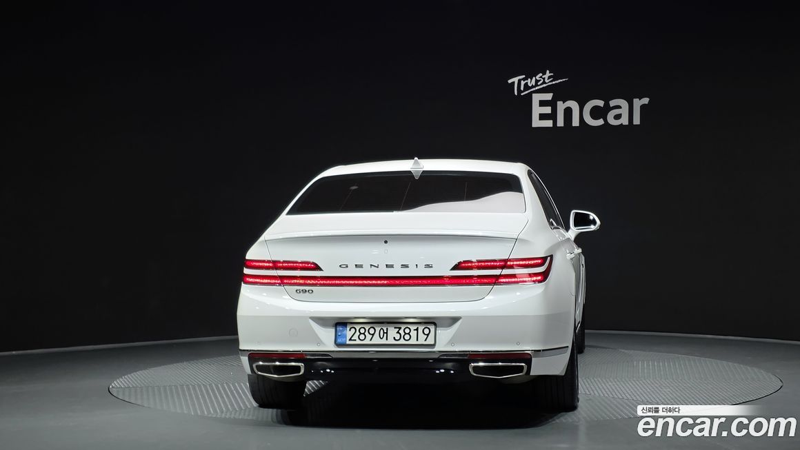 Genesis G90 2021
