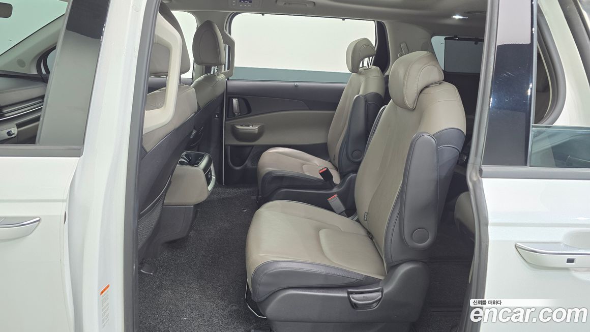 Kia Canival 2025