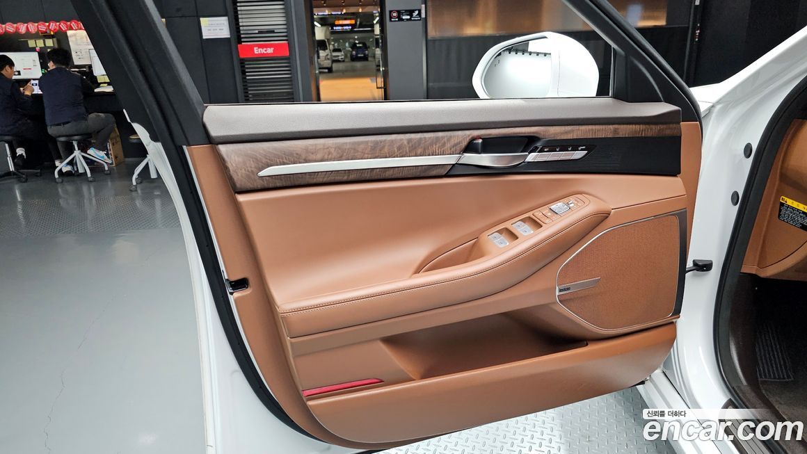 Genesis G90 2021