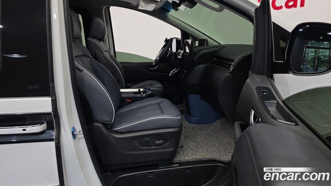 Hyundai Staria 2022