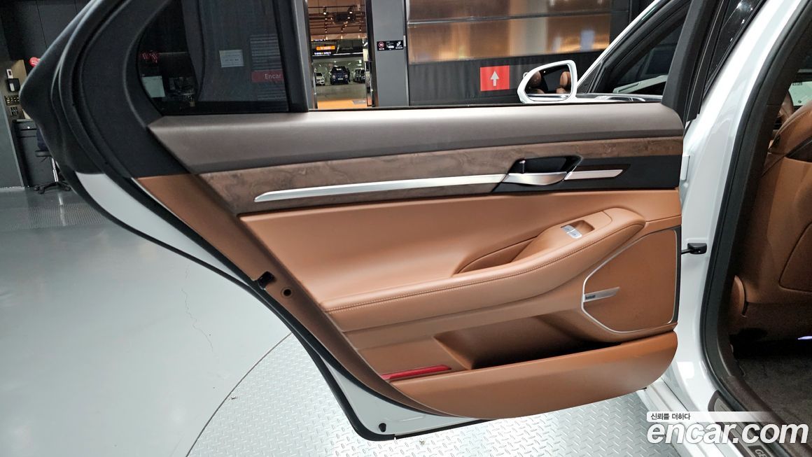 Genesis G90 2021