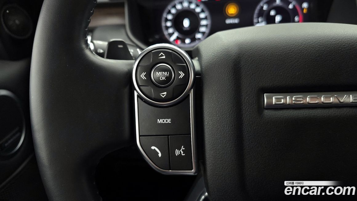 Land Rover Discovery 2018